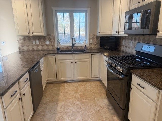 182 Timarron Trail, Greece, NY 14612