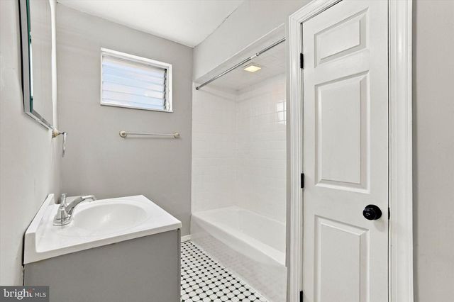 1123 DALY ST, Philadelphia, PA 19148