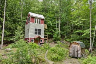 171 Bell Road, Plymouth, NH 03264