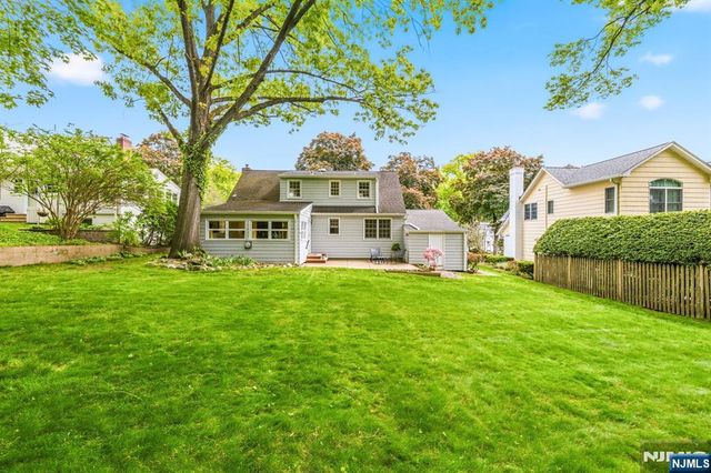46 Kenmore Place, Glen Rock, NJ 07452