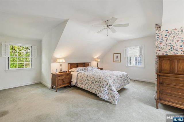 46 Kenmore Place, Glen Rock, NJ 07452