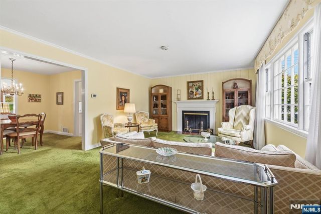 46 Kenmore Place, Glen Rock, NJ 07452