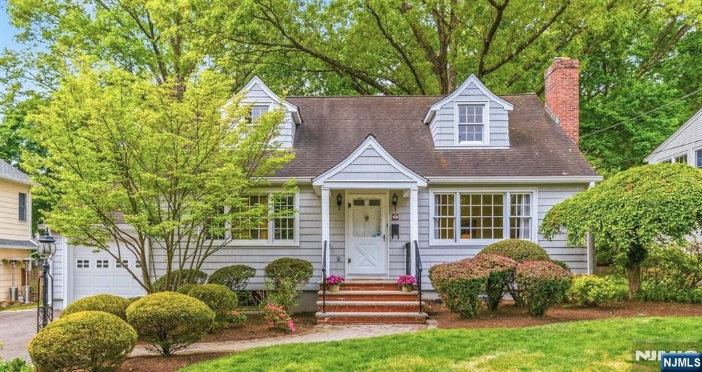 46 Kenmore Place, Glen Rock, NJ 07452