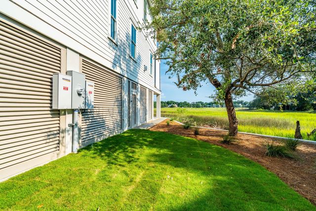 813 Harbour Watch Court, Mount Pleasant, SC 29464