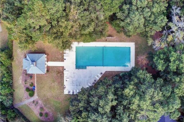 813 Harbour Watch Court, Mount Pleasant, SC 29464