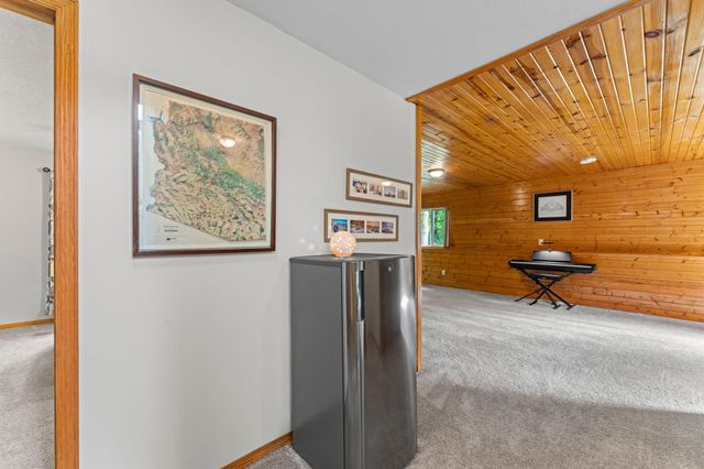 4989 355th Street, North Branch, MN 55056
