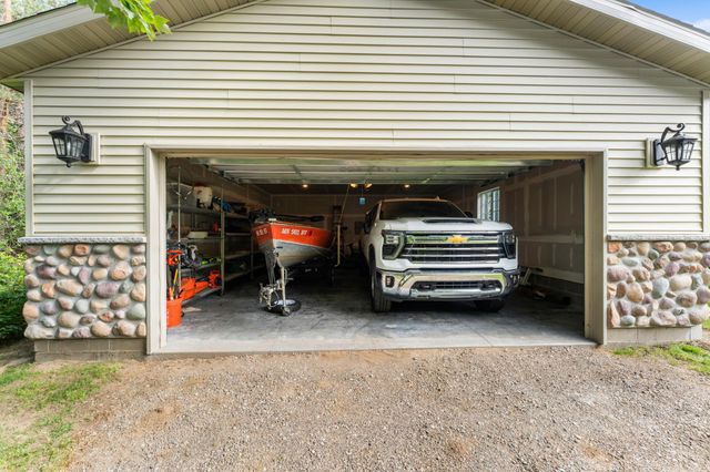 4989 355th Street, North Branch, MN 55056