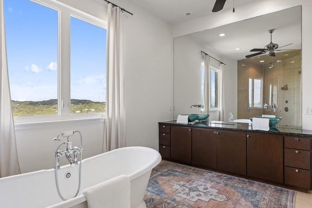 360 Stacey Ann CV, Dripping Springs, TX 78620