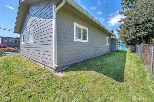 201 Grant Street, Kelso, WA 98626