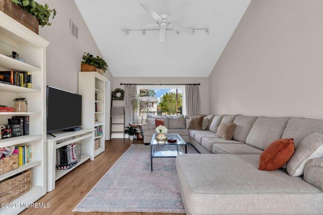 516 Barclay Drive, Point Pleasant, NJ 08742