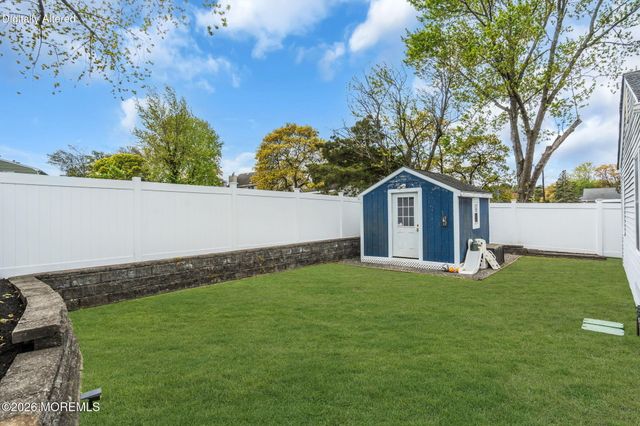 516 Barclay Drive, Point Pleasant, NJ 08742