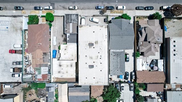 3635 S San Pedro Street, Los Angeles, CA 90011