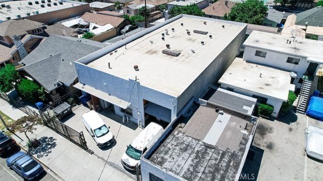 3635 S San Pedro Street, Los Angeles, CA 90011