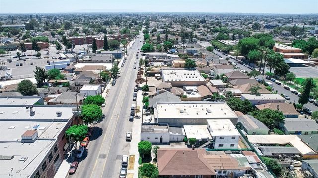 3635 S San Pedro Street, Los Angeles, CA 90011