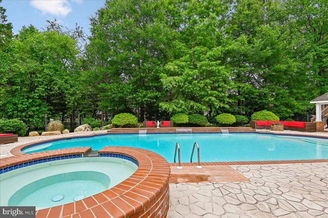 11 WALTERS WAY, Pasadena, MD 21122