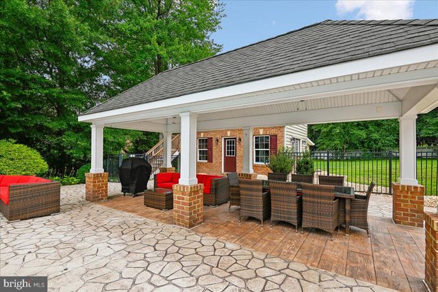 11 WALTERS WAY, Pasadena, MD 21122