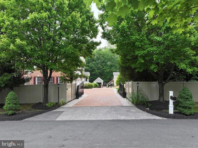 11 WALTERS WAY, Pasadena, MD 21122