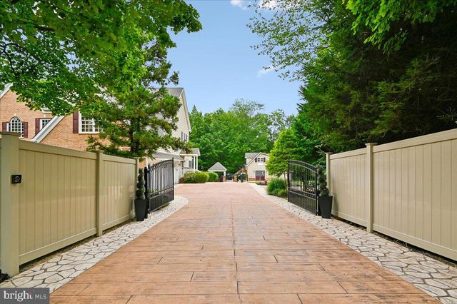 11 WALTERS WAY, Pasadena, MD 21122