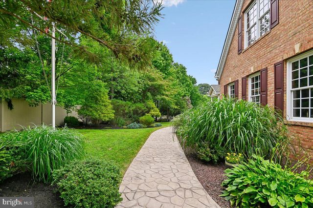 11 WALTERS WAY, Pasadena, MD 21122