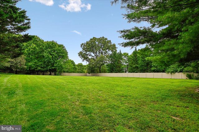 11 WALTERS WAY, Pasadena, MD 21122