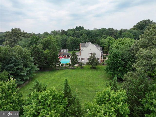 11 WALTERS WAY, Pasadena, MD 21122