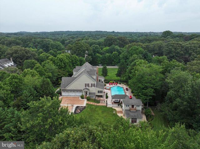 11 WALTERS WAY, Pasadena, MD 21122