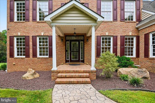 11 WALTERS WAY, Pasadena, MD 21122
