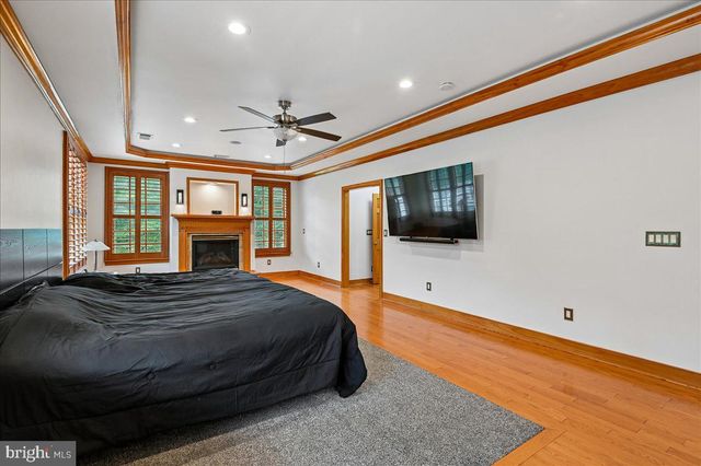 11 WALTERS WAY, Pasadena, MD 21122