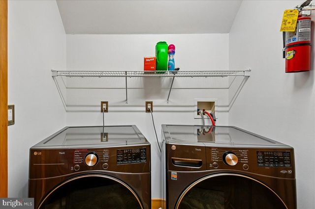 11 WALTERS WAY, Pasadena, MD 21122