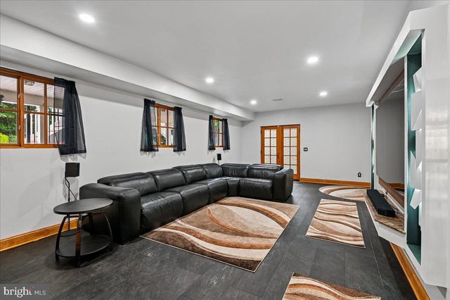 11 WALTERS WAY, Pasadena, MD 21122