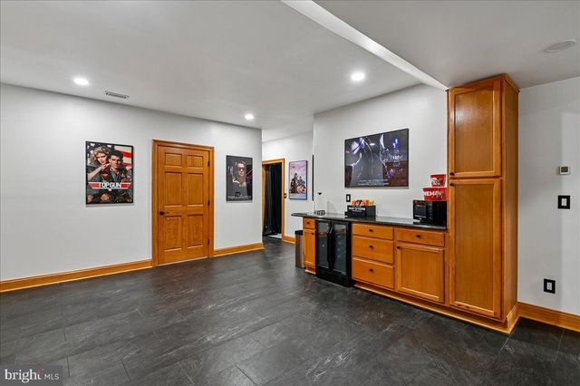 11 WALTERS WAY, Pasadena, MD 21122