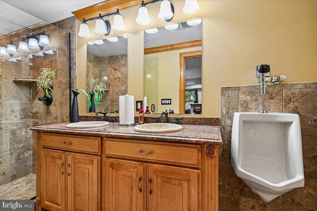 11 WALTERS WAY, Pasadena, MD 21122