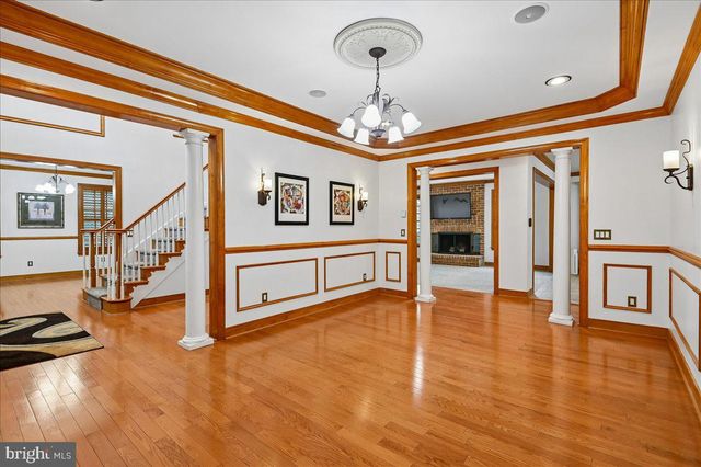 11 WALTERS WAY, Pasadena, MD 21122