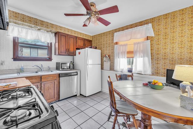 365 Oswego Street, Park Forest, IL 60466