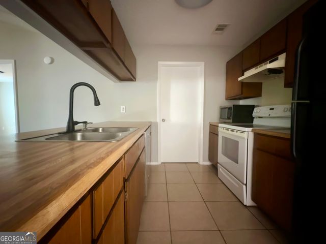 226 Northlake Drive, Warner Robins, GA 31093