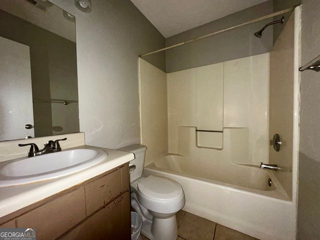 226 Northlake Drive, Warner Robins, GA 31093