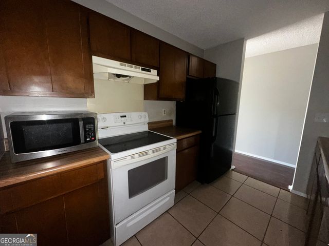 226 Northlake Drive, Warner Robins, GA 31093