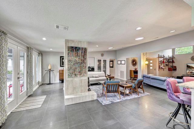 2750 Fontana Drive, Houston, TX 77043