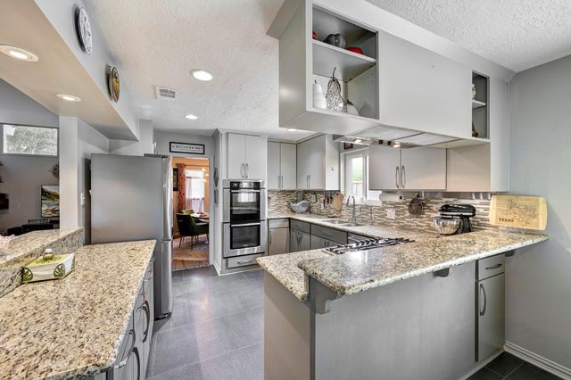 2750 Fontana Drive, Houston, TX 77043