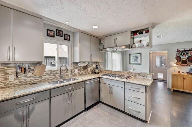 2750 Fontana Drive, Houston, TX 77043