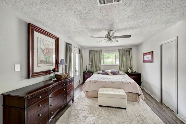 2750 Fontana Drive, Houston, TX 77043