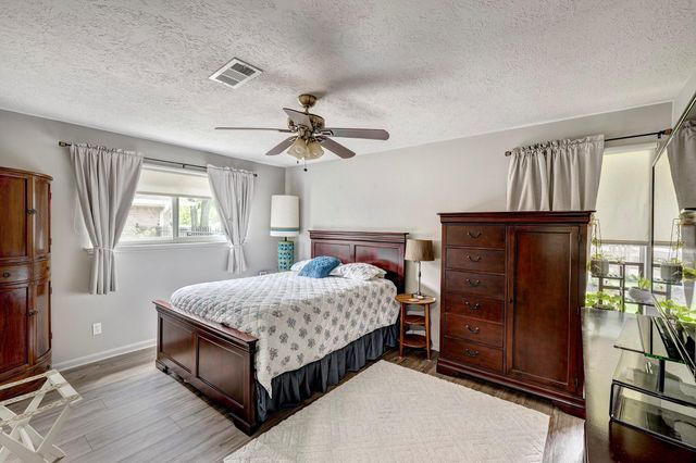 2750 Fontana Drive, Houston, TX 77043