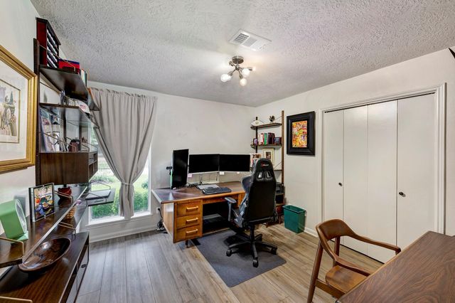 2750 Fontana Drive, Houston, TX 77043