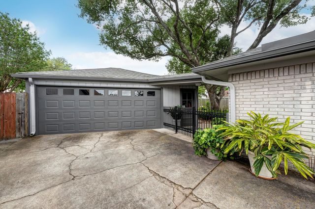 2750 Fontana Drive, Houston, TX 77043