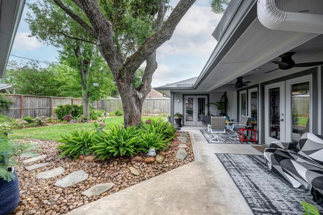 2750 Fontana Drive, Houston, TX 77043