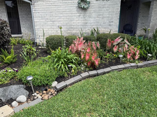 2750 Fontana Drive, Houston, TX 77043