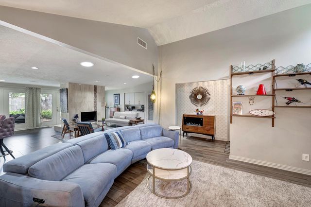 2750 Fontana Drive, Houston, TX 77043