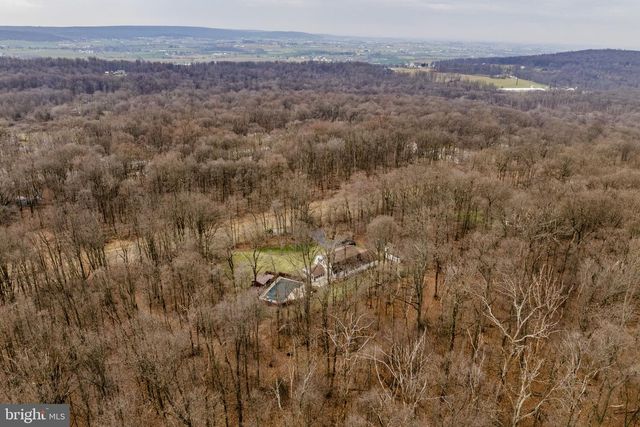2337 LAUREL TOP CIR, Narvon, PA 17555