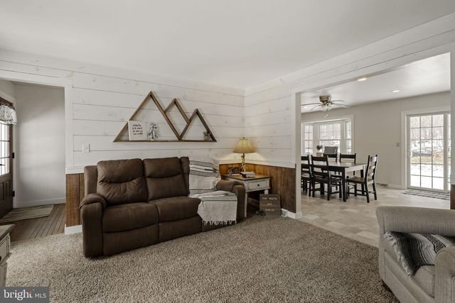 2337 LAUREL TOP CIR, Narvon, PA 17555