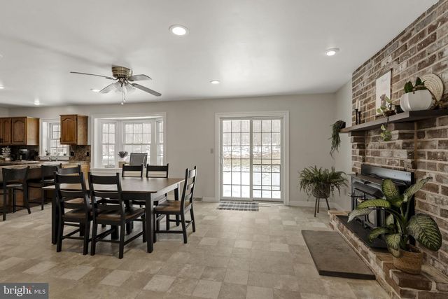 2337 LAUREL TOP CIR, Narvon, PA 17555